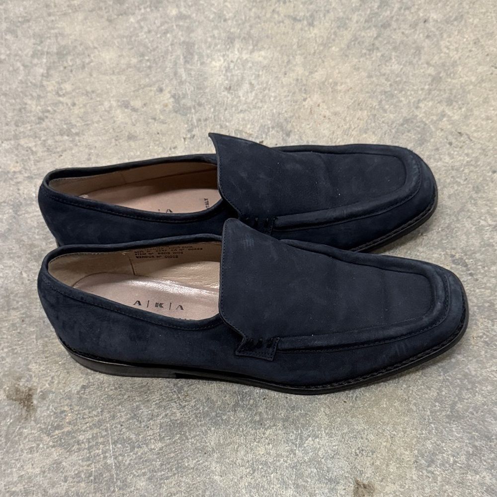 Eddie Bauer Men's Dark Loafers - Picture 2 of 4